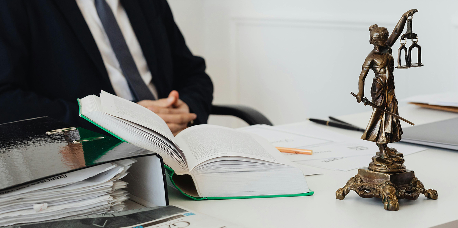 juridiska palīdzība