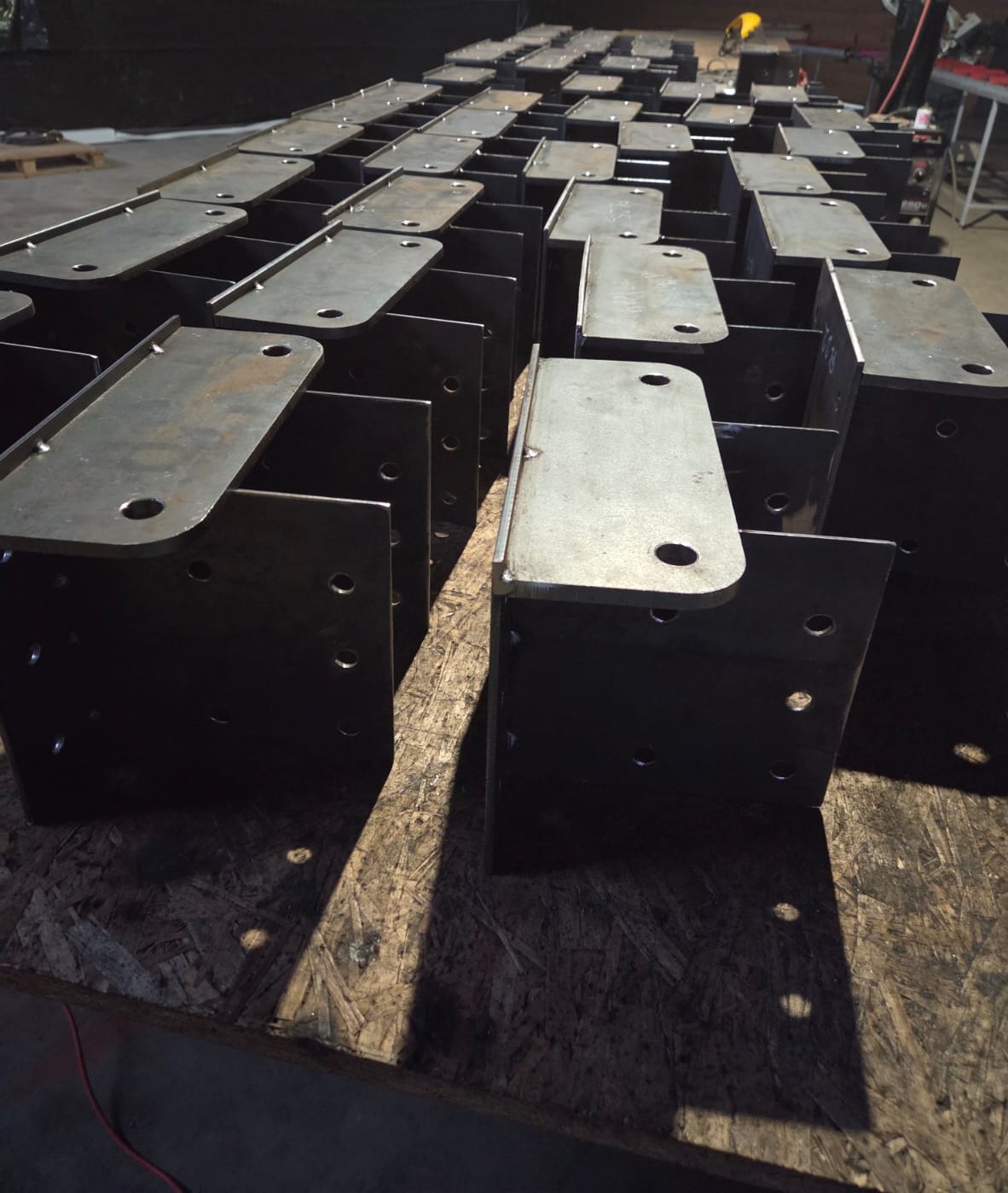 Metāla detaļas pēc pasūtījuma