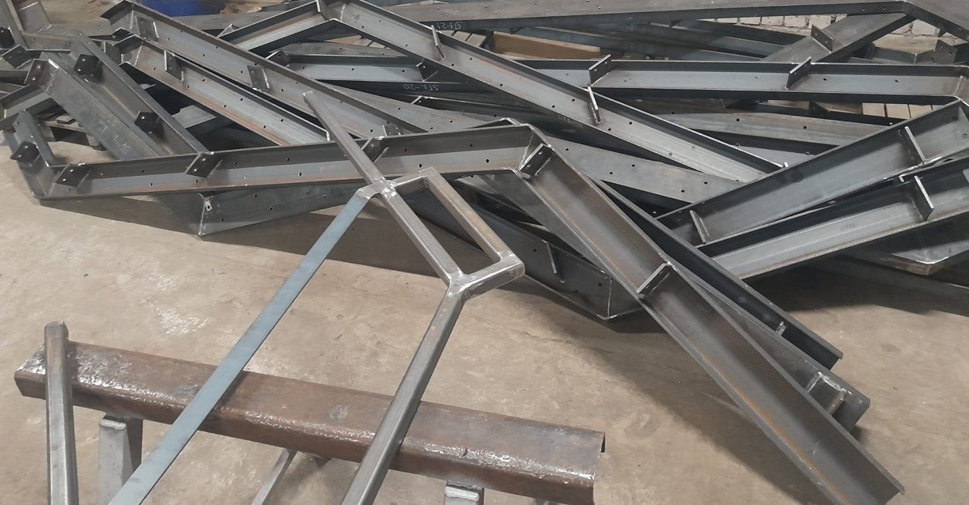 Daudzveidīgu metāla konstrukciju izgatavošana