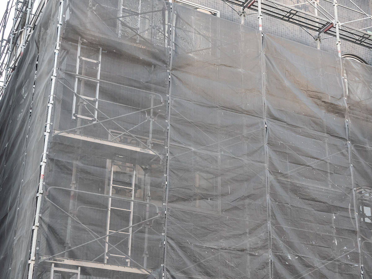 Sastatņu uzstādīšana