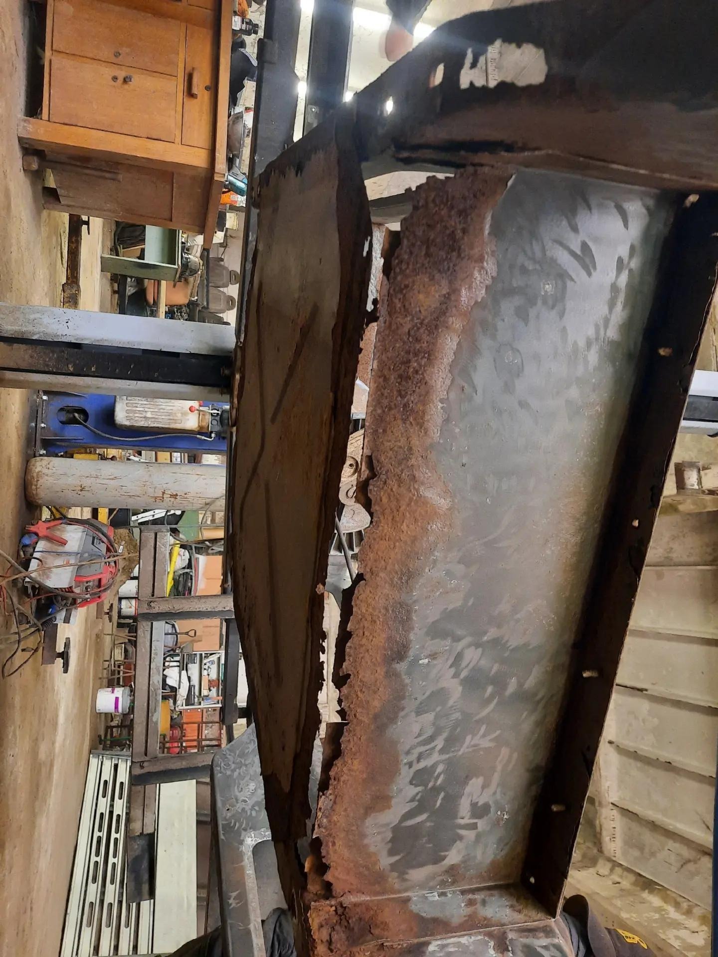 metāla konstrukciju metināšana