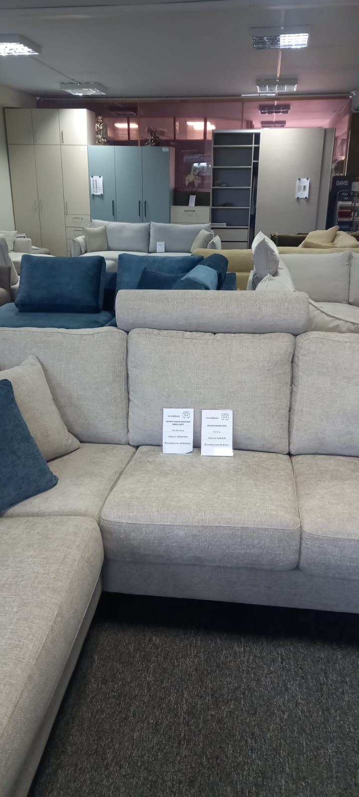 Dīvānu tirdzniecība