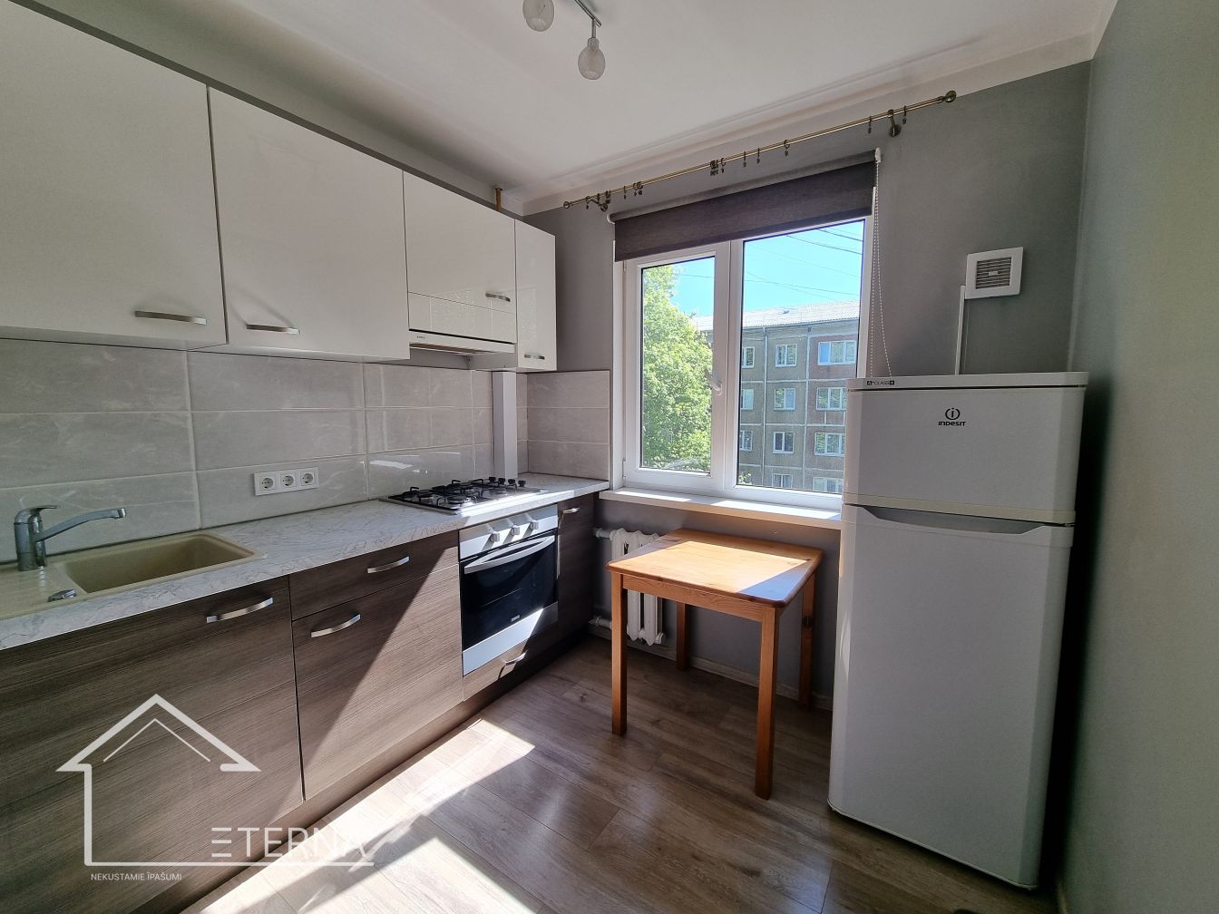 dzīvokļu tirdzniecība