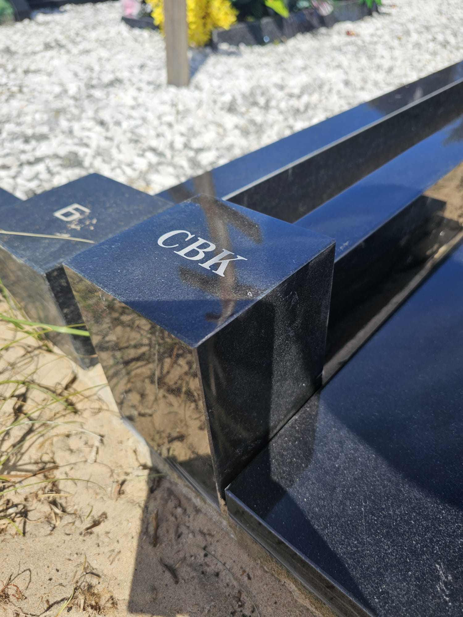 kapu pieminekļu mazgāšana