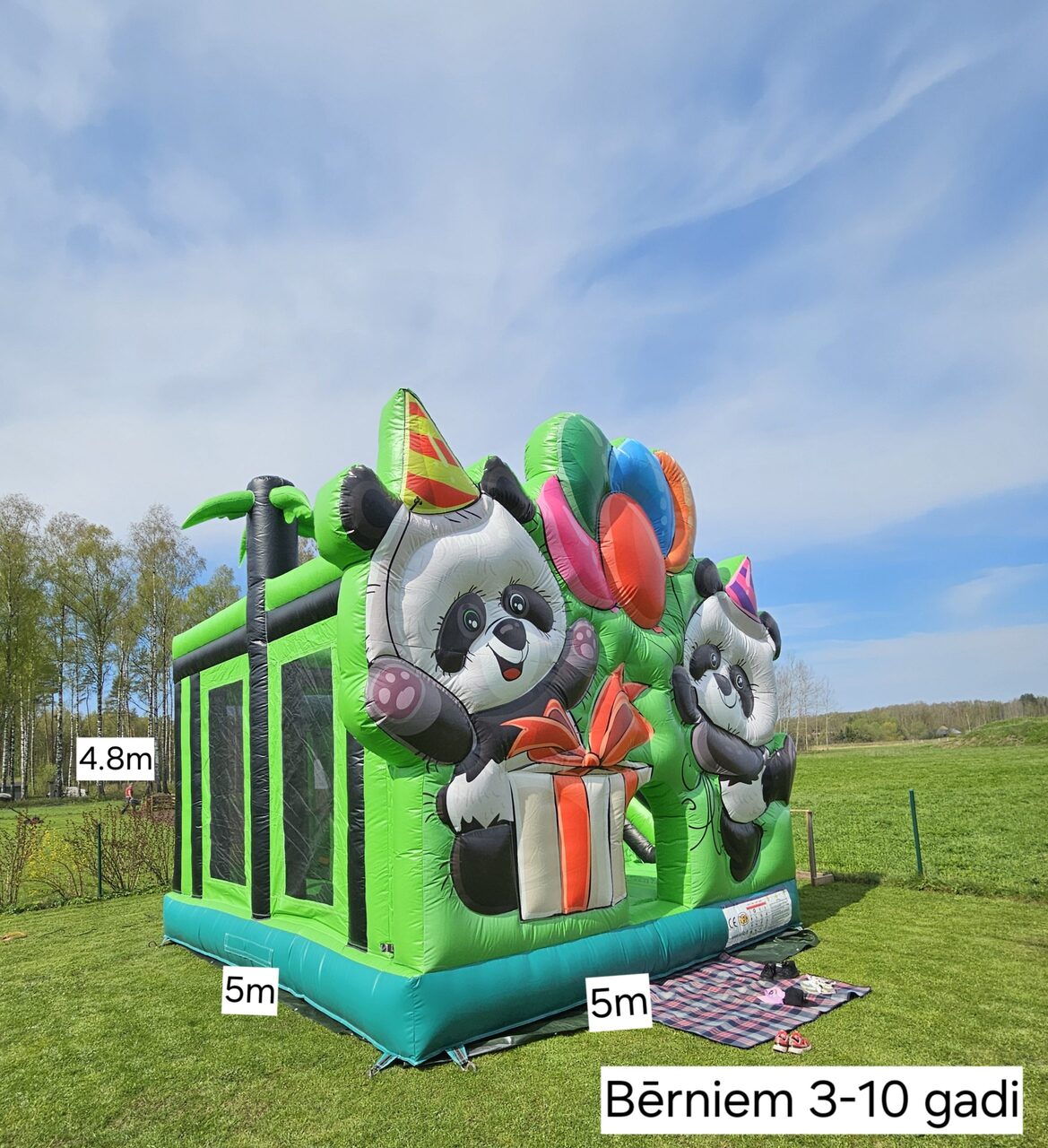 Piepūšamā atrakcija