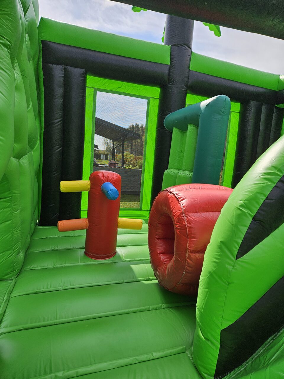 Piepūšamā atrakcija