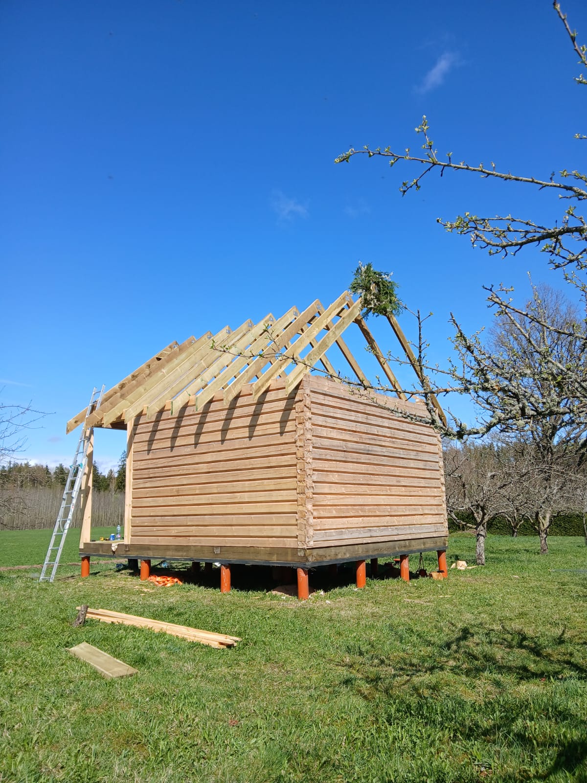 RAG, SIA, guļbaļķu mājiņa