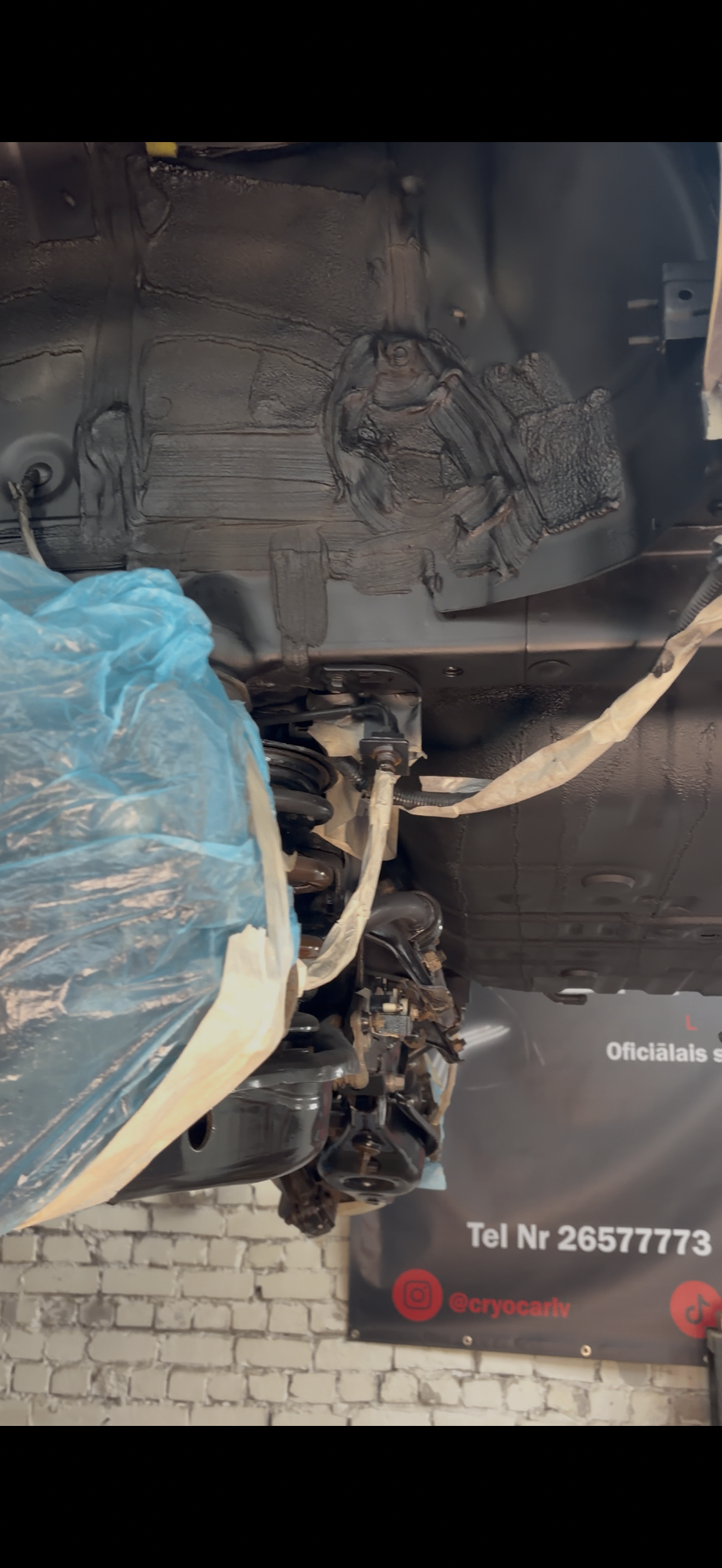 Aizsardzības pārklājuma rūpīga uzklāšana, lai nodrošinātu ilgnoturīgus rezultātus CryoCar