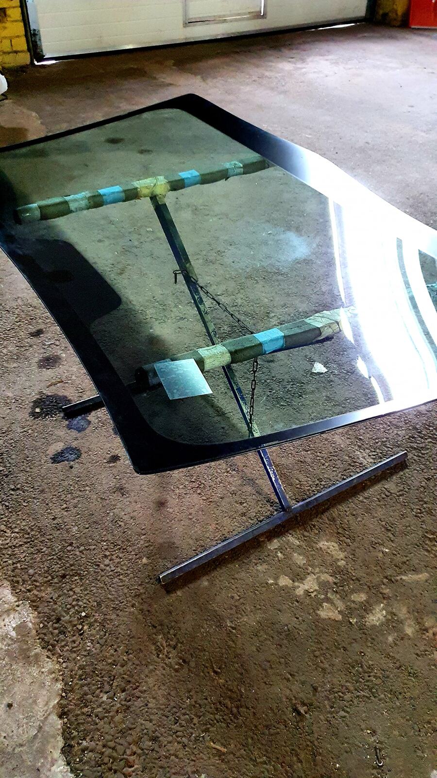 Auto stikla nomaiņa
