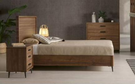 Spāņu guļamistabas mēbeles un gultas