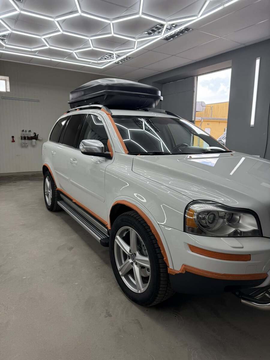 Auto aizsargpārklājuma uzklāšana Volvo