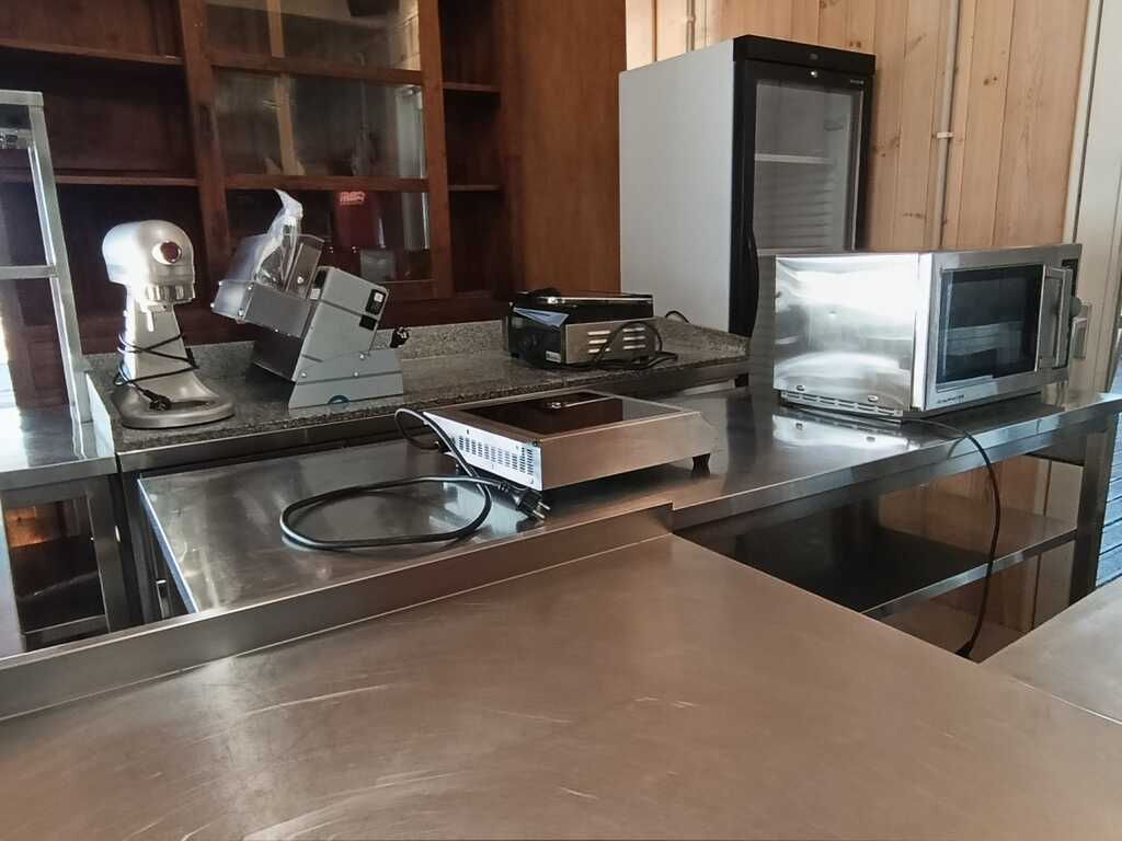 iekštelpu uzkopšanas darbi