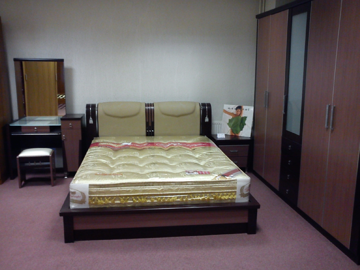 Biroja krēslu, galdu, mēbeļu tirdzniecība Rīga, Ziepniekkalns, Rīgas centrs