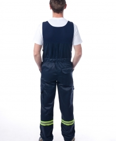 Puskombinezons ar elastīgu muguru