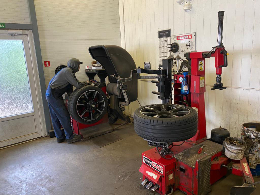 Autoserviss Rīgā Eskada serviss 