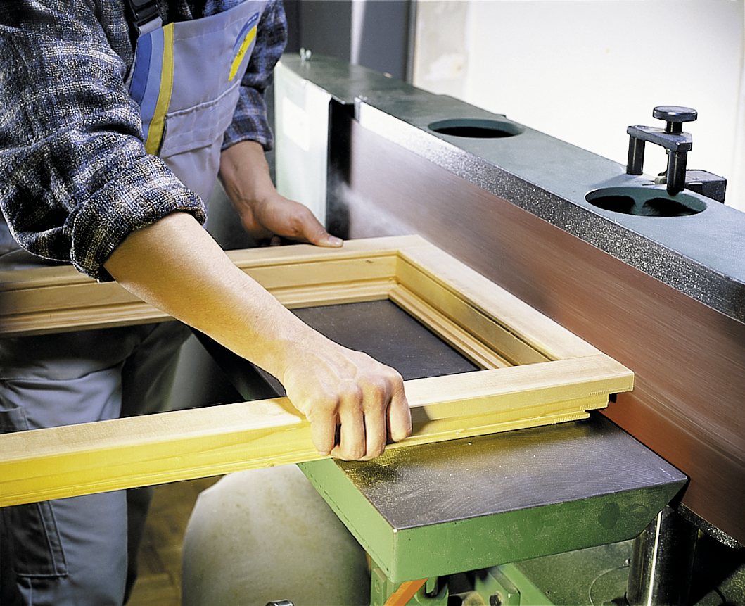 Kokapstrādes, metālapstrādes, būvniecības un servisu piederumu tirdzniecība