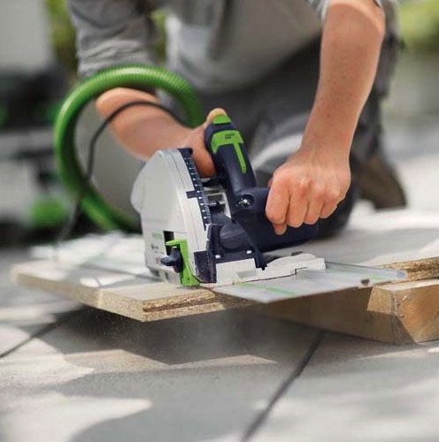 Kokapstrādes, metālapstrādes, būvniecības un servisu piederumu tirdzniecība